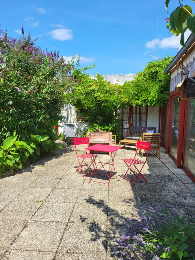 La Maison Rouge Paisible Maison De Pays Saujon Exterior foto